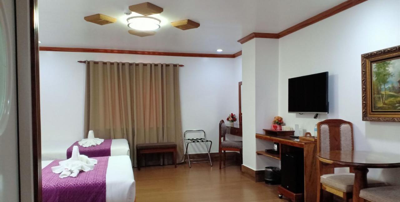 Cln Boutique Hotel Tacloban Kültér fotó